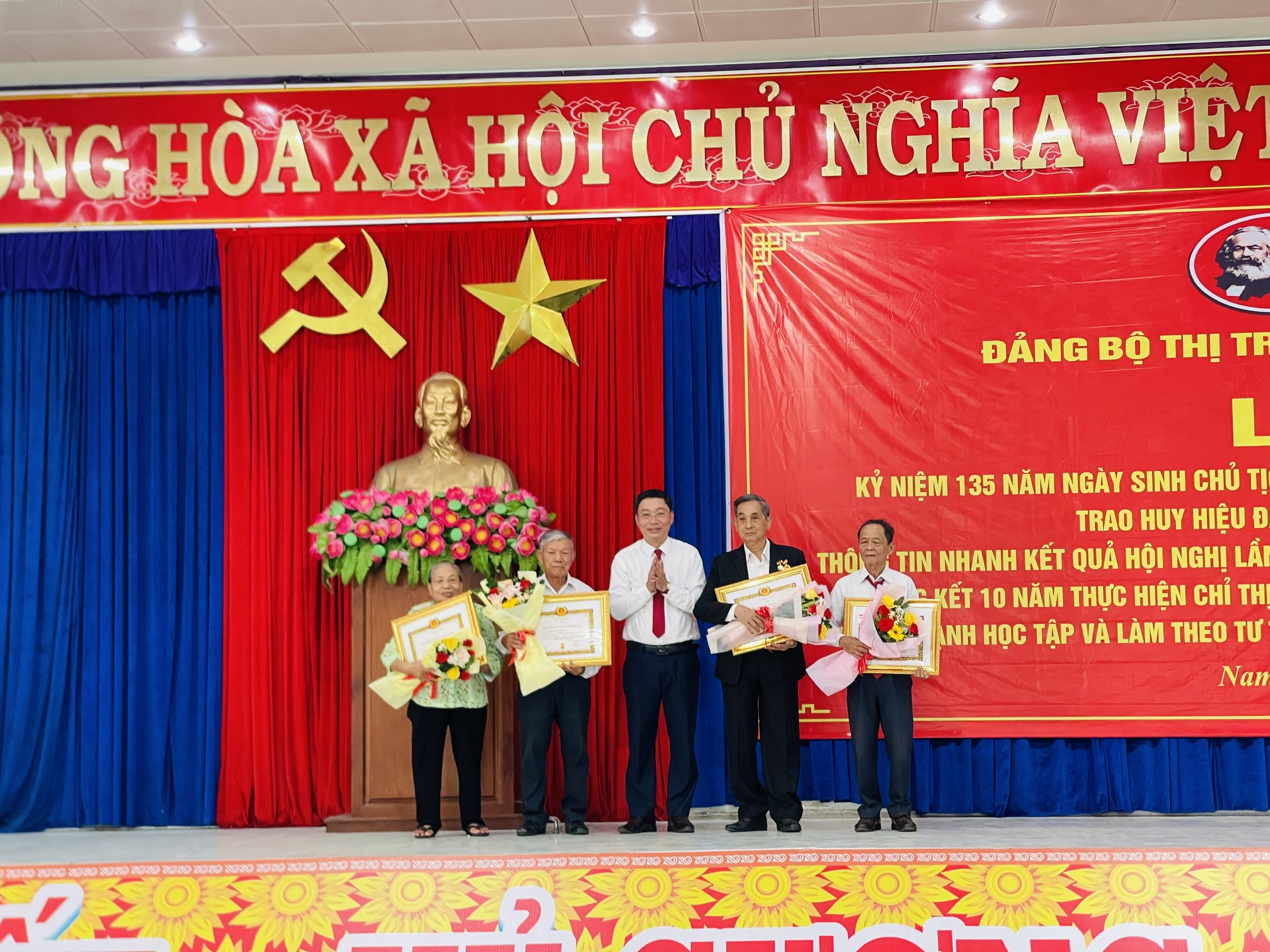 anh tin bai